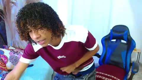 Angel online show from April 25, 8:50 pm