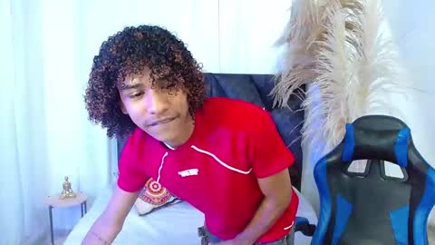 Angel online show from February 16, 9:24 pm