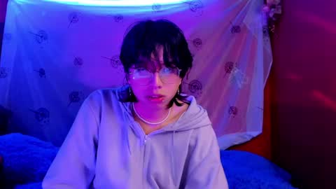 Angel  online show from December 4, 7:06 am