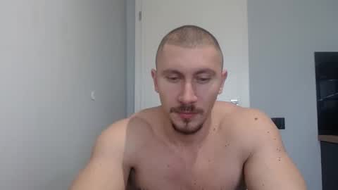 Snapshot of angelofit chatting on February 19, 1:06 pm ------- SEX SHOW WITH GUYS AND GIRLS MUSCLE SHOW online show from February 19, 1:06 pm