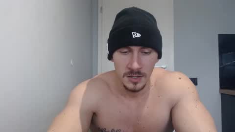 Snapshot of angelofit chatting on February 16, 12:21 pm ------- SEX SHOW WITH GUYS AND GIRLS MUSCLE SHOW online show from February 16, 12:21 pm