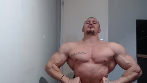 Snapshot of angelofit chatting on December 3, 12:49 pm ------- SEX SHOW WITH GUYS AND GIRLS MUSCLE SHOW online show from December 3, 12:49 pm