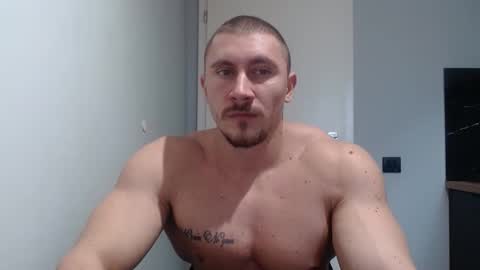 Snapshot of angelofit chatting on December 4, 11:08 am ------- SEX SHOW WITH GUYS AND GIRLS MUSCLE SHOW online show from December 4, 11:08 am