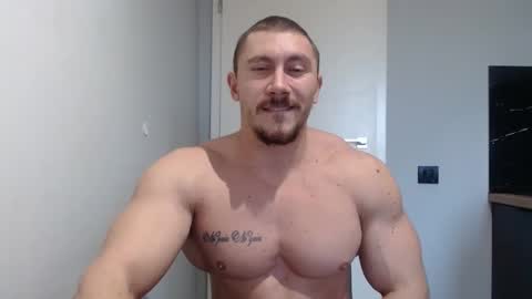 Snapshot of angelofit chatting on December 16, 11:22 am ------- SEX SHOW WITH GUYS AND GIRLS MUSCLE SHOW online show from December 16, 11:22 am