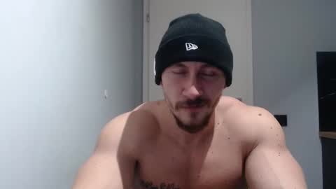Snapshot of angelofit chatting on January 24, 7:28 pm ------- SEX SHOW WITH GUYS AND GIRLS MUSCLE SHOW online show from January 24, 7:28 pm