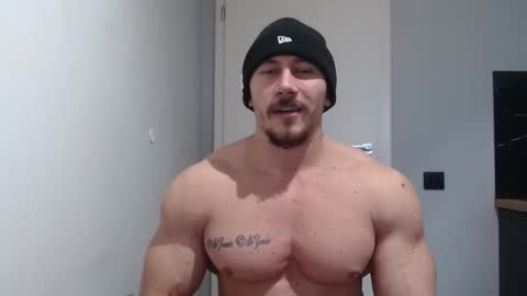 Snapshot of angelofit chatting on January 21, 9:28 am ------- SEX SHOW WITH GUYS AND GIRLS MUSCLE SHOW online show from January 21, 9:28 am