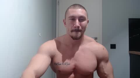 Snapshot of angelofit chatting on December 4, 1:03 am ------- SEX SHOW WITH GUYS AND GIRLS MUSCLE SHOW online show from December 4, 1:03 am
