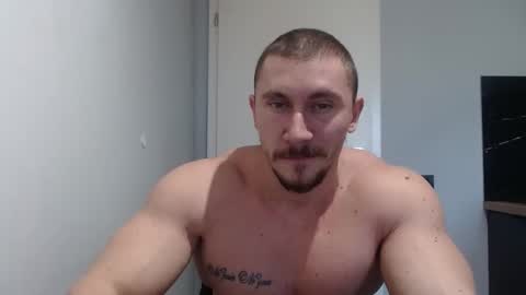 Snapshot of angelofit chatting on December 14, 12:55 pm ------- SEX SHOW WITH GUYS AND GIRLS MUSCLE SHOW online show from December 14, 12:55 pm