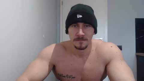 Snapshot of angelofit chatting on February 18, 11:11 am ------- SEX SHOW WITH GUYS AND GIRLS MUSCLE SHOW online show from February 18, 11:11 am