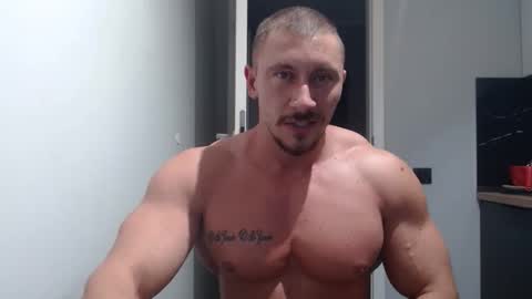 Snapshot of angelofit chatting on September 27, 3:43 pm ------- SEX SHOW WITH GUYS AND GIRLS MUSCLE SHOW online show from September 27, 3:43 pm