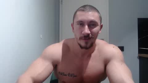 Snapshot of angelofit chatting on December 16, 10:13 pm ------- SEX SHOW WITH GUYS AND GIRLS MUSCLE SHOW online show from December 16, 10:13 pm
