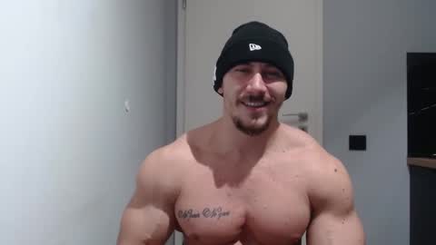 Snapshot of angelofit chatting on January 15, 7:55 pm ------- SEX SHOW WITH GUYS AND GIRLS MUSCLE SHOW online show from January 15, 7:55 pm
