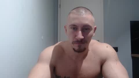 Snapshot of angelofit chatting on January 27, 6:20 pm ------- SEX SHOW WITH GUYS AND GIRLS MUSCLE SHOW online show from January 27, 6:20 pm