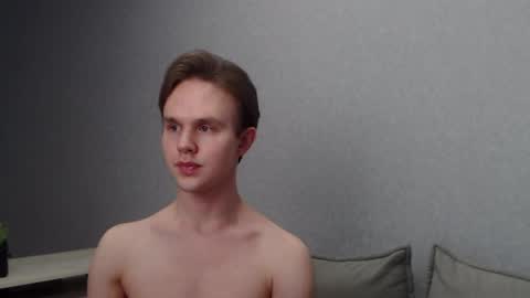 Angel online show from March 12, 7:17 pm