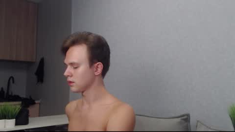 Angel online show from October 19, 8:17 am