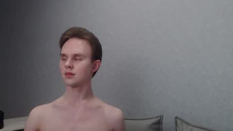 Angel online show from December 22, 7:10 pm