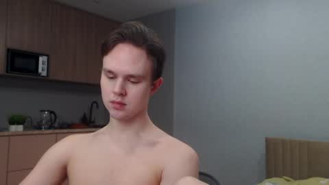 Angel online show from April 25, 11:02 am