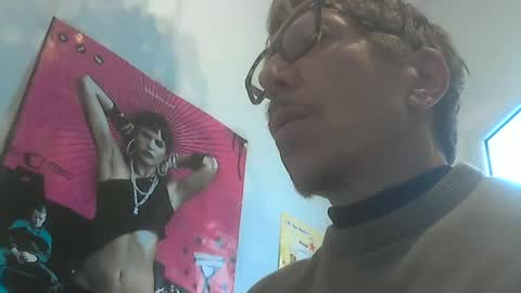 Snapshot of angelsound777 chatting on December 2, 12:16 pm angelsound777 online show from December 2, 12:16 pm