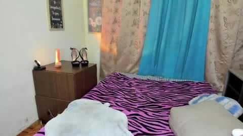 angelwhitte online show from June 6, 7:36 am