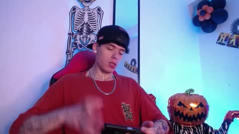 anhonymus online show from October 29, 4:37 am