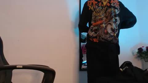 anhonymus online show from November 22, 8:41 pm