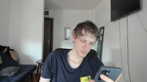    online show from April 15, 12:16 pm