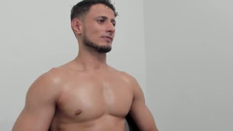 Adonys Creeb online show from November 6, 5:10 am