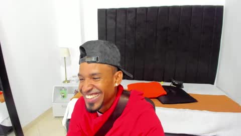 Snapshot of anthoy_wayans chatting on January 25, 8:10 pm online show from January 25, 8:10 pm