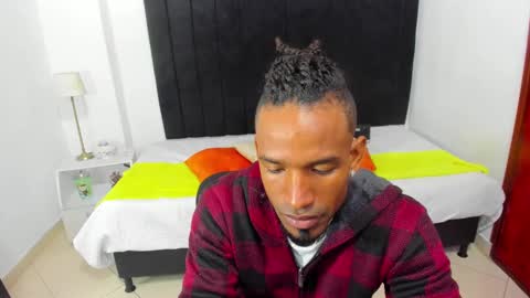 Snapshot of anthoy_wayans chatting on February 1, 8:05 pm online show from February 1, 8:05 pm