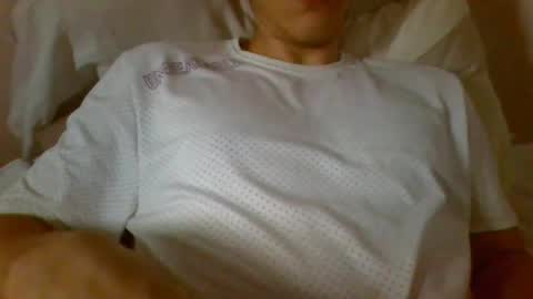 Snapshot of antonio_ricci chatting on March 5, 6:33 am antonio_ricci online show from March 5, 6:33 am