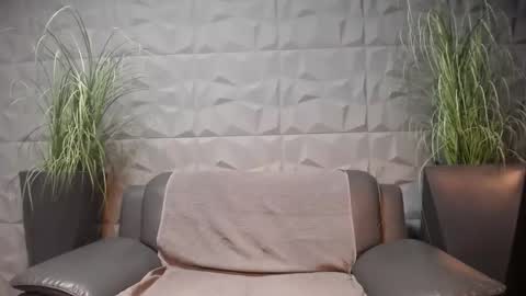 Snapshot of antoniovalentinidiamond chatting on December 23, 8:03 pm HI My name is Antonio online show from December 23, 8:03 pm