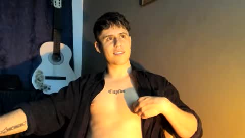 antonnello_ online show from October 22, 7:23 am