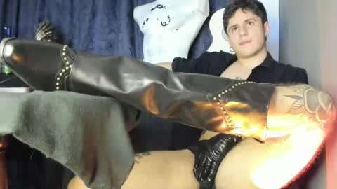 Snapshot of antonnello_ chatting on September 15, 1:19 am antonnello_ online show from September 15, 1:19 am