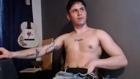 antonnello_ online show from February 5, 10:17 pm