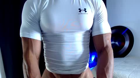 Instagram miguelangel1802  online show from October 21, 5:16 pm