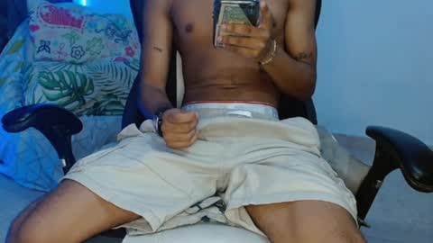 Snapshot of aphal_hot23 chatting on September 29, 11:30 am aphal_hot23 online show from September 29, 11:30 am