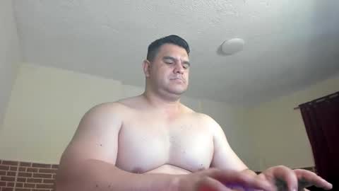 Snapshot of apholov chatting on September 30, 8:08 am follow me here you find me online show from September 30, 8:08 am