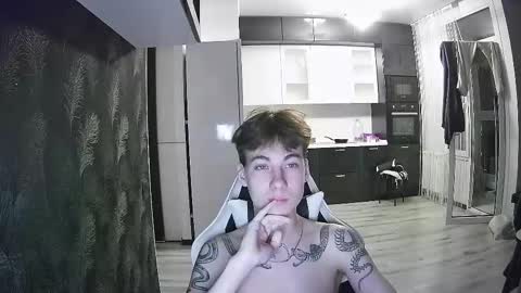 Snapshot of aplant_ chatting on September 19, 10:20 pm aplant_ online show from September 19, 10:20 pm