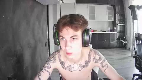 Snapshot of aplant_ chatting on September 10, 3:32 pm aplant_ online show from September 10, 3:32 pm