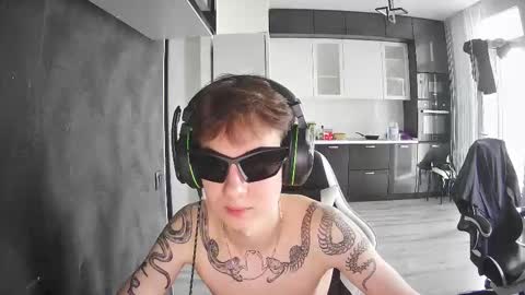 Snapshot of aplant_ chatting on September 13, 1:56 pm aplant_ online show from September 13, 1:56 pm