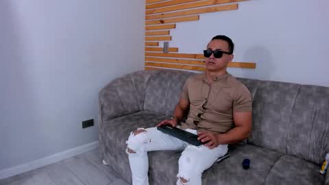 Apolo online show from November 10, 8:14 pm