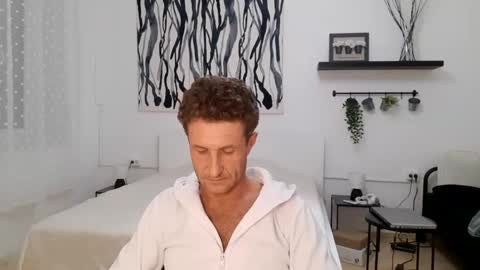 apollobest77 online show from December 9, 8:29 pm