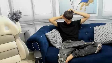   online show from March 22, 1:32 am