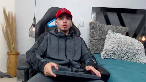 Apolo online show from October 27, 4:09 pm