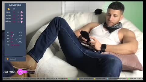 Snapshot of apolo_strange chatting on February 26, 1:43 am apolo_strange online show from February 26, 1:43 am