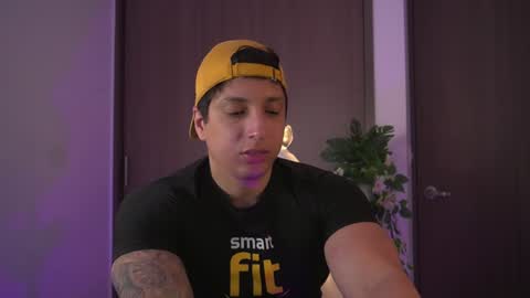 Snapshot of appolo_allen chatting on January 7, 3:54 pm insta appolo master online show from January 7, 3:54 pm