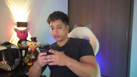 Snapshot of appolo_allen chatting on October 8, 4:06 am insta appolo master online show from October 8, 4:06 am