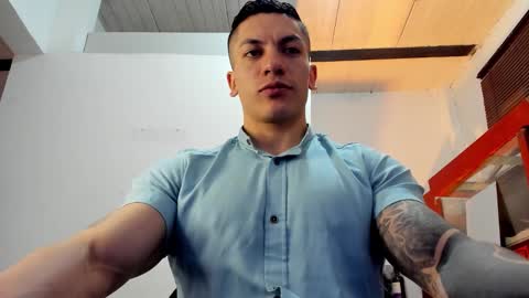 Snapshot of aquiles_51 chatting on October 15, 9:11 pm Jonathan online show from October 15, 9:11 pm