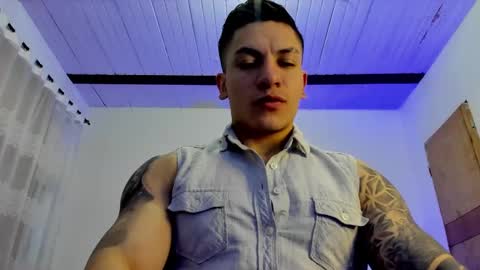 Snapshot of aquiles_51 chatting on March 4, 11:11 pm Jonathan online show from March 4, 11:11 pm