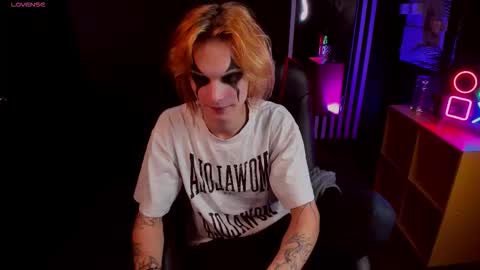 Snapshot of archiehali chatting on October 16, 9:45 pm archiehali online show from October 16, 9:45 pm